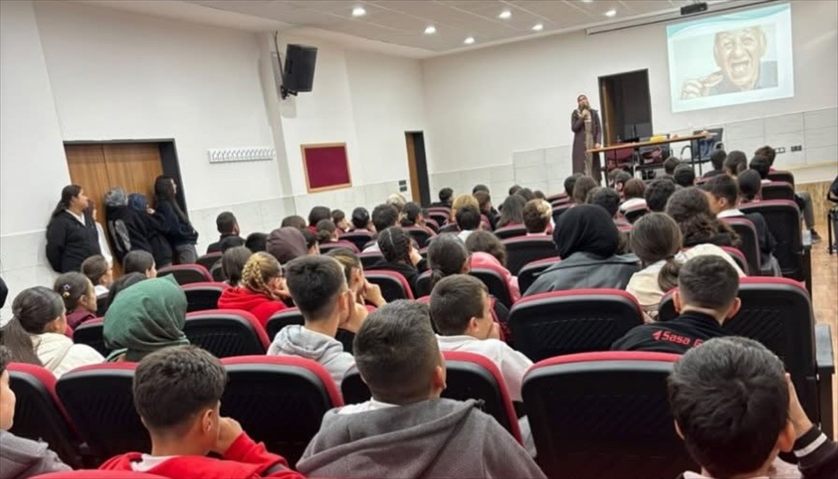 Beyşehir'de öğrencilere diş taraması yapıldı, gübre bayileri denetlendi.